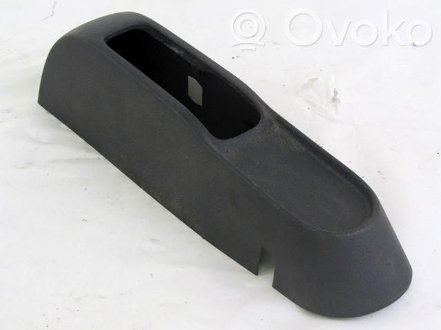 Renault Clio III Muu keskikonsolin (tunnelimalli) elementti 
