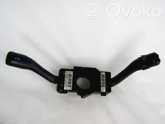 Audi A6 S6 C5 4B Wiper turn signal indicator stalk/switch 