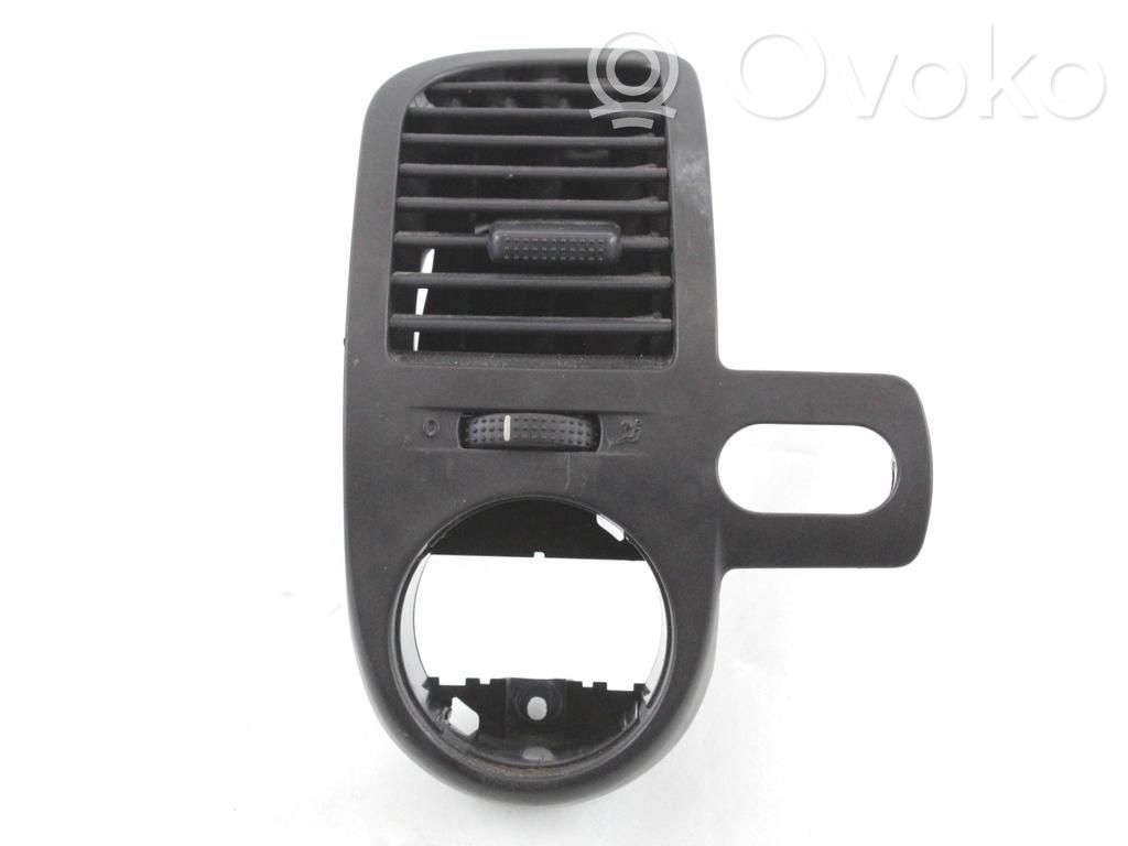 Volkswagen Polo III 6N 6N2 6NF Grilă ventilație/ramă laterală bord 