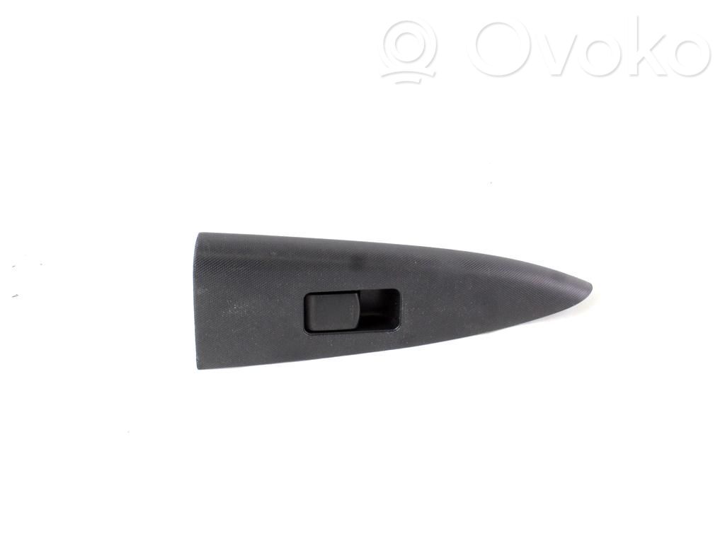 Electric window control switch   25411ED00B
