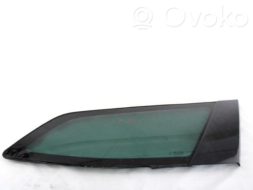 Citroen C5 Rear side window 