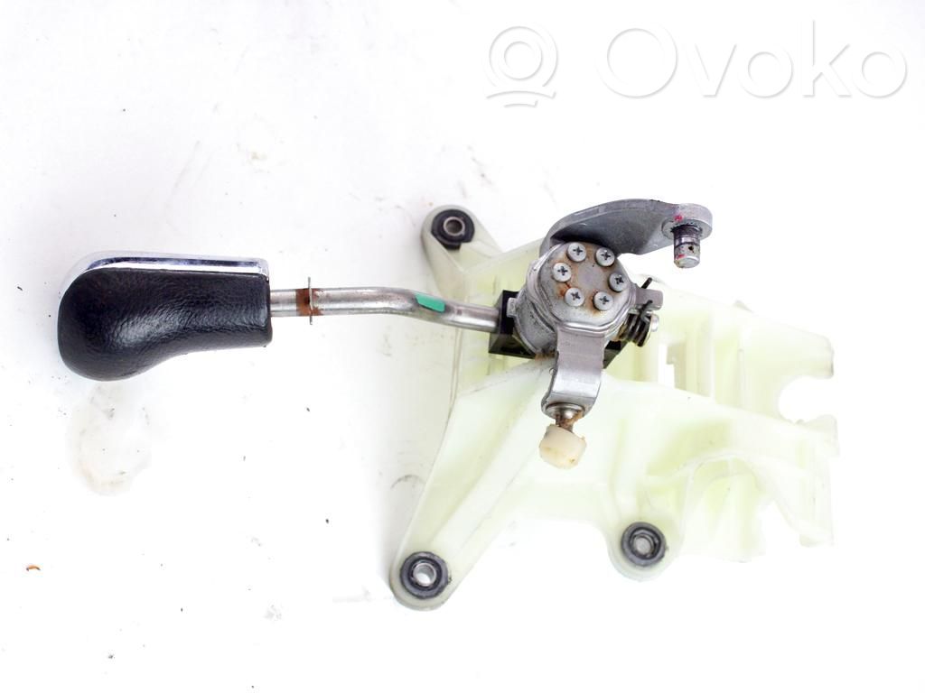 Toyota Corolla Verso E121 Selector caja de cambios 
