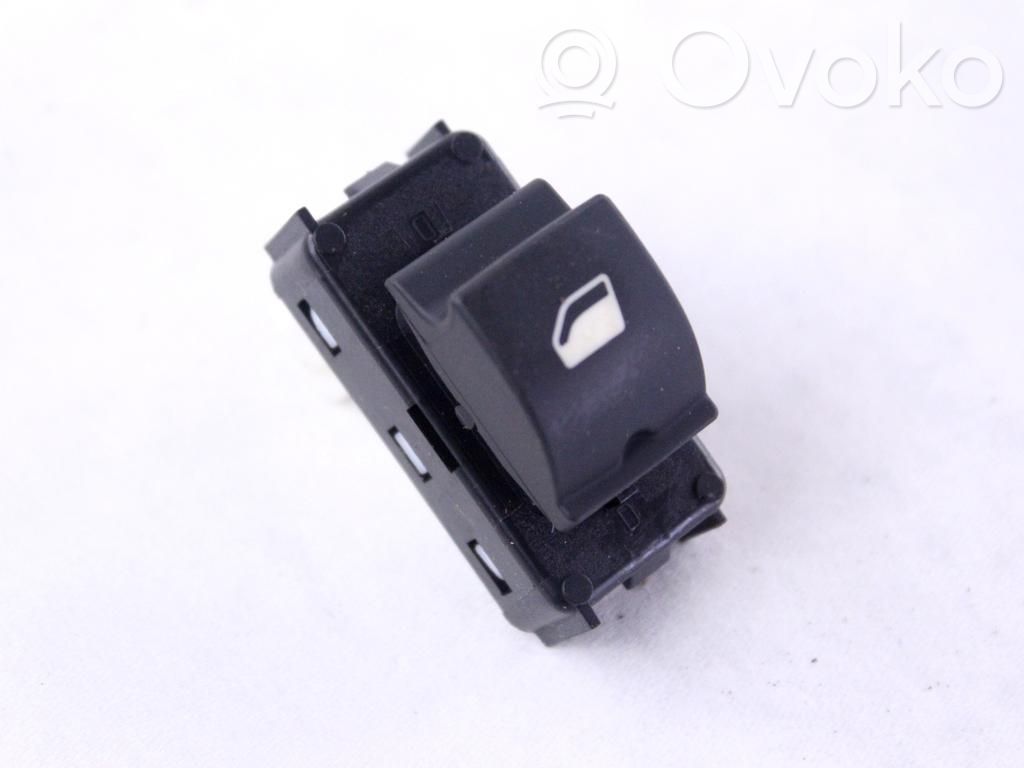 Interrupteur commade lève-vitre   98044803ZD