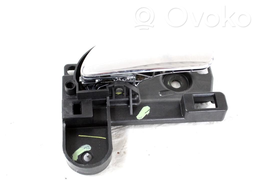 Fiat Freemont Manecilla interna puerta delantera 