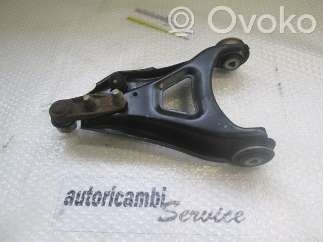 Renault Clio III Braccio di controllo sospensione anteriore inferiore/braccio oscillante