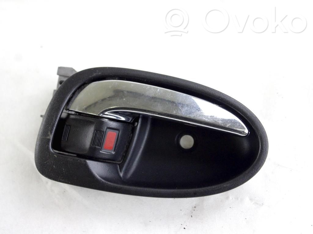 Toyota Yaris Mâner interior ușă față