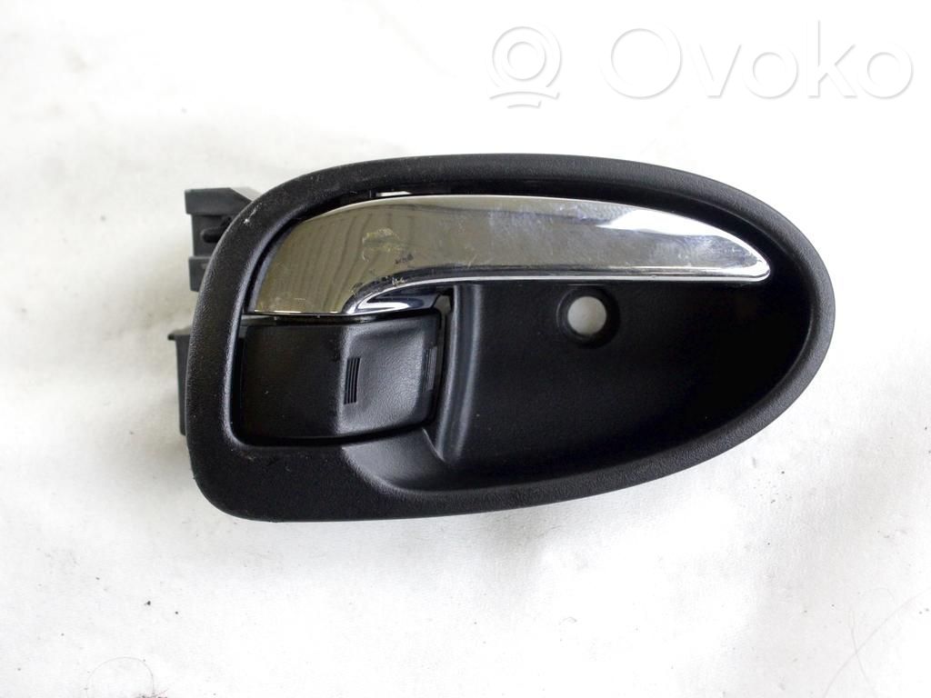 Toyota Yaris Mâner interior ușă față