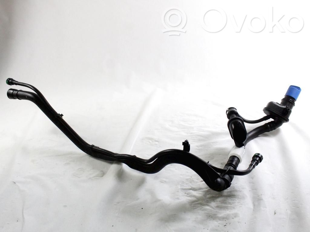 Volkswagen Golf VIII Korek wlewu paliwa 
