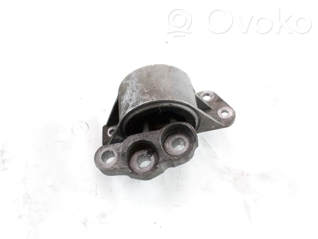 Engine mounting bracket   55703651