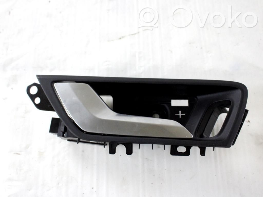 Front door interior handle   2390677