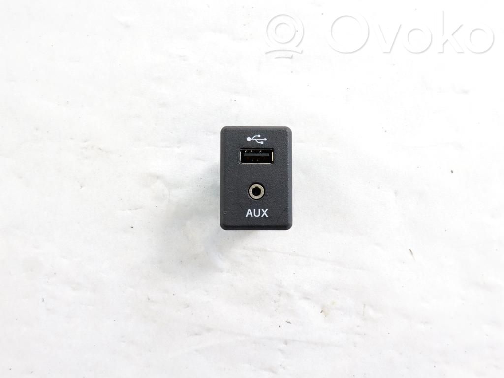 Enchufe conector USB   280234BA0B
