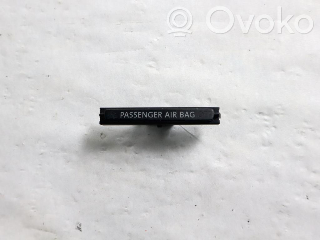 Volkswagen PASSAT B7 Monitor/display/piccolo schermo