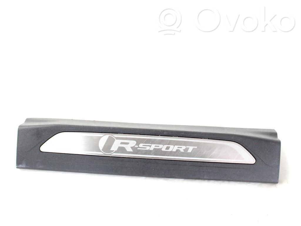 Capac prag spate   GX7M13200CA