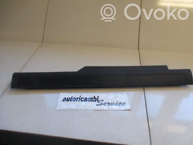 Fiat Grande Punto Capac prag spate