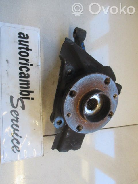 Lancia Y 840 Achsschenkel vorne 