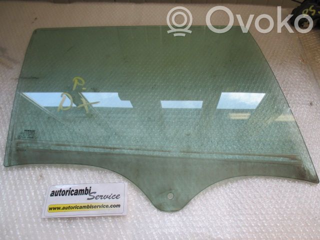 Renault Laguna II Vetro del finestrino della portiera posteriore 