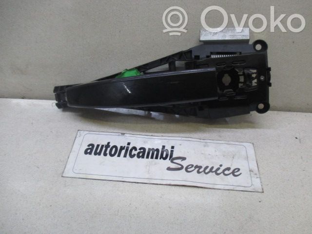 Manecilla externa puerta trasera   92233089