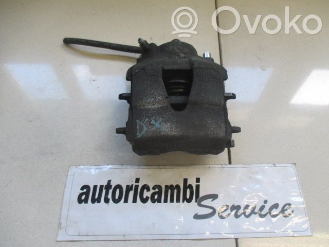 Volkswagen Polo IV 9N3 Zacisk hamulcowy przedni