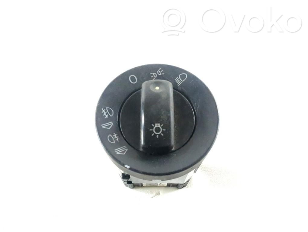 Bouton commande réglage hauteur de phares   8E0941531C