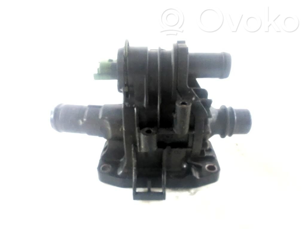 Ford Focus Termostats / termostata korpuss 
