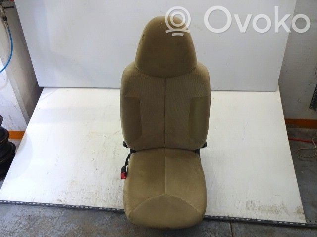 Peugeot 107 Sedile anteriore del conducente 