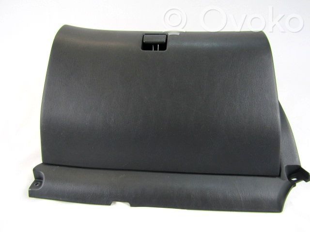 Toyota Corolla E110 Daiktadėžės (bordačioko) komplektas 