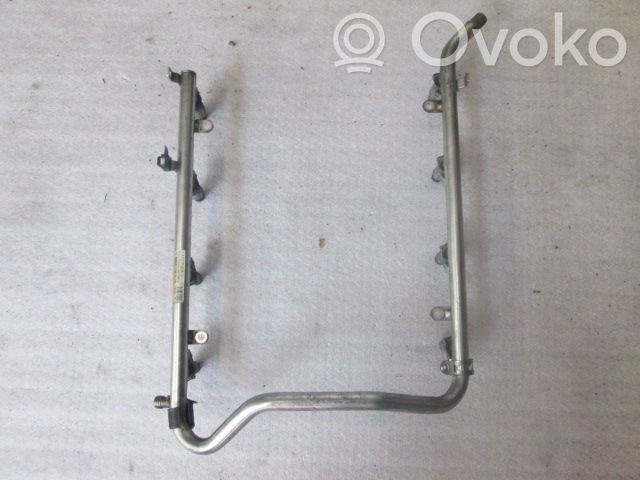 Inyector de combustible   A1130700095