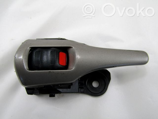 Toyota Urban Cruiser XP110 Poignée inférieure de porte avant