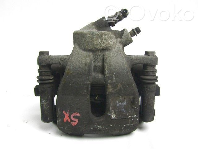 Front brake caliper   4401E0