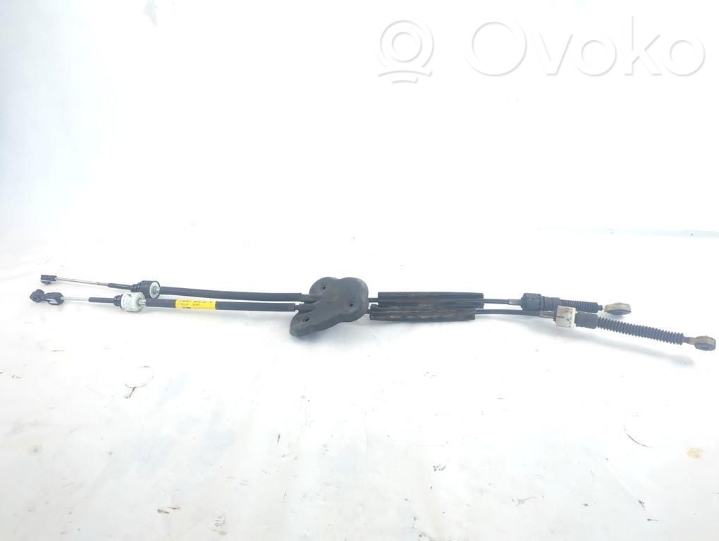 Renault Megane III Gear shift cable linkage 