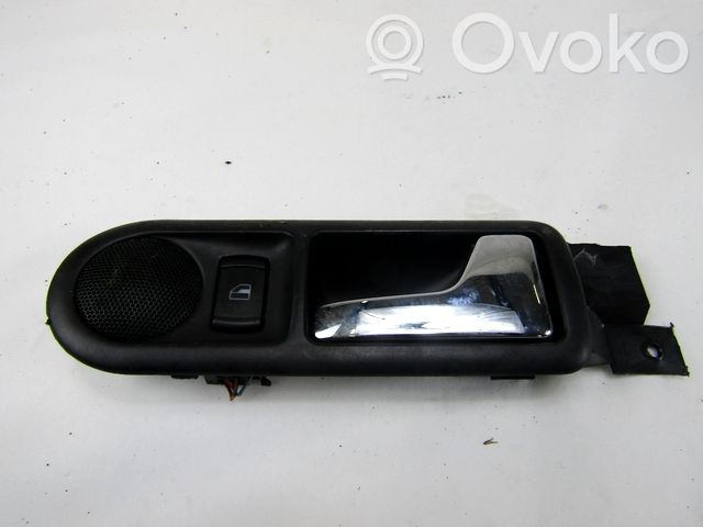 Volkswagen Golf IV Manecilla interna puerta delantera 