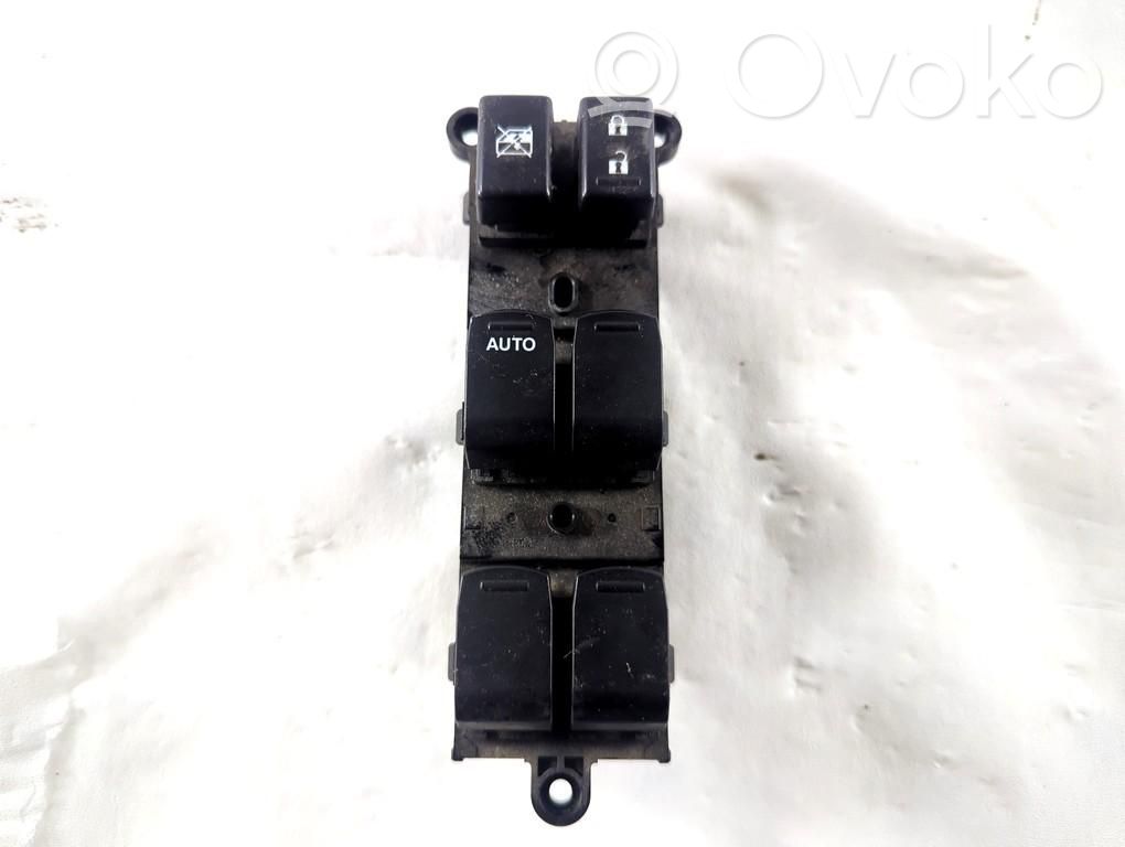 Suzuki Swift II Electric window control switch 