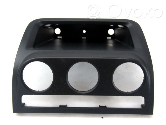 Volkswagen Tiguan Moldura del panel 
