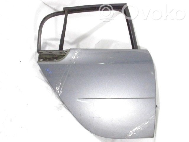 Puerta trasera   A4547300408