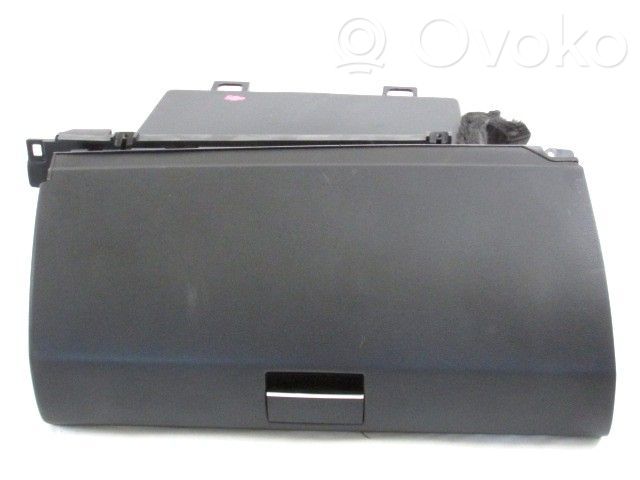 Mercedes-Benz A W169 Schowek deski rozdzielczej / Komplet 
