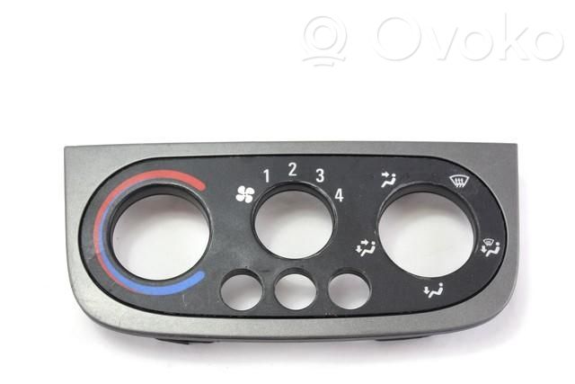 Opel Corsa C Moldura del panel 