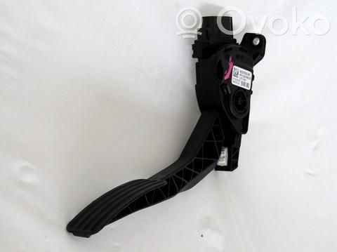 Pedale dell’acceleratore   9X239F832AB