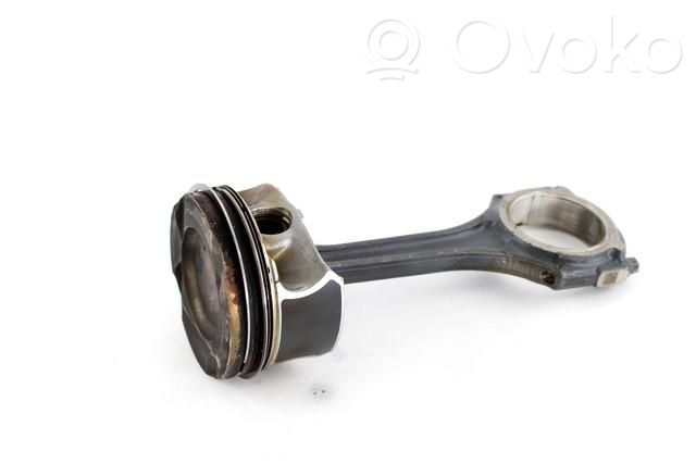 Mercedes-Benz B W246 W242 Pistón con biela 