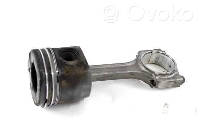 Opel Corsa D Pistón con biela 