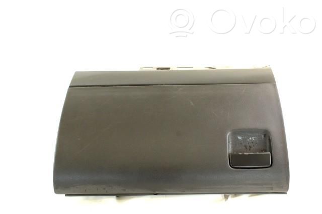 Audi Q8 Glove box set 