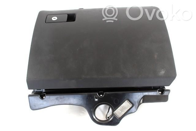 Volkswagen PASSAT B6 Set torpedou
