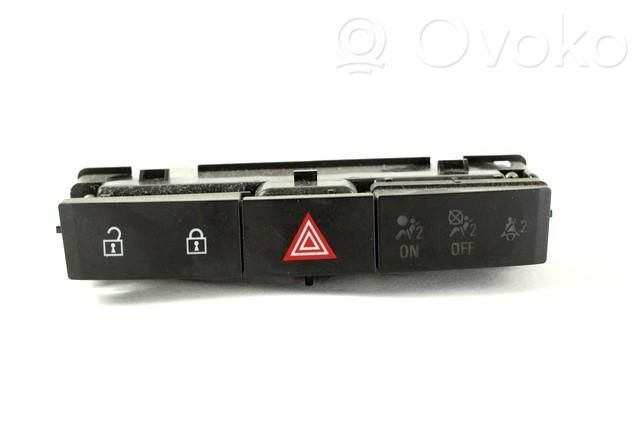 Opel Astra J Interruttore luci di emergenza 