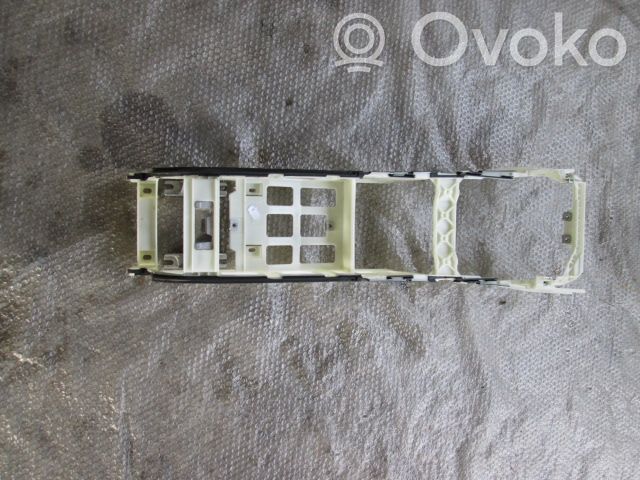 Consola central   4F1863241B