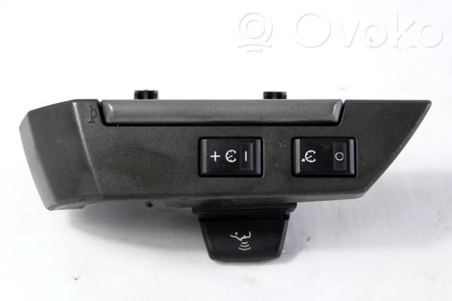 Land Rover Range Rover Sport L320 Butoane/comutatoare pe volan 