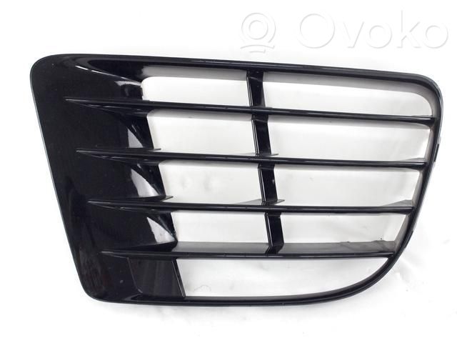 Grille antibrouillard avant   5K0853666E
