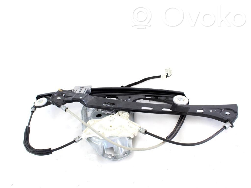 Mercedes-Benz C W203 Front door window regulator with motor 