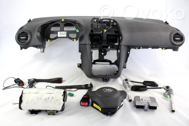 Opel Corsa D Turvatyynysarja 