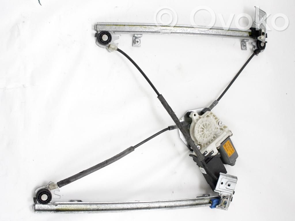 Fiat 500 Cinquecento Alzacristalli della portiera anteriore con motorino 