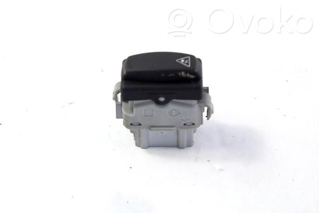 Renault Clio III Otros interruptores/perillas/selectores 
