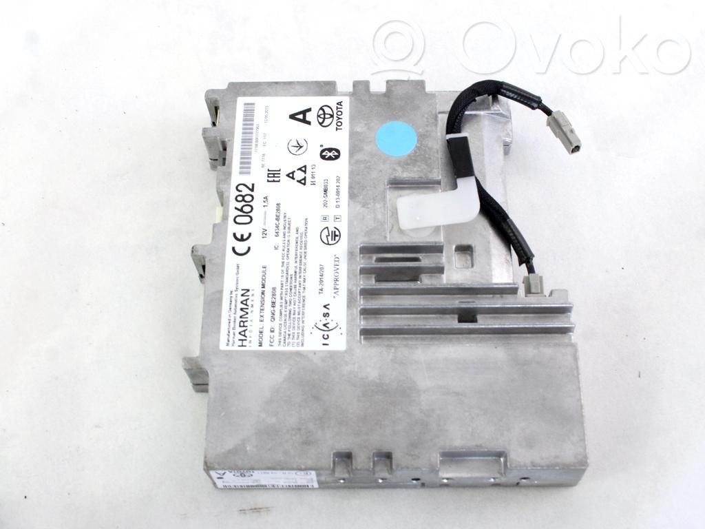 Toyota RAV 4 (XA40) GPS navigation control unit/module 